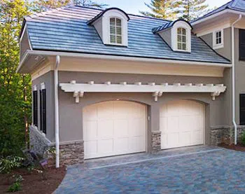 Metro Garage Doors Auburndale, MA 617-870-2361